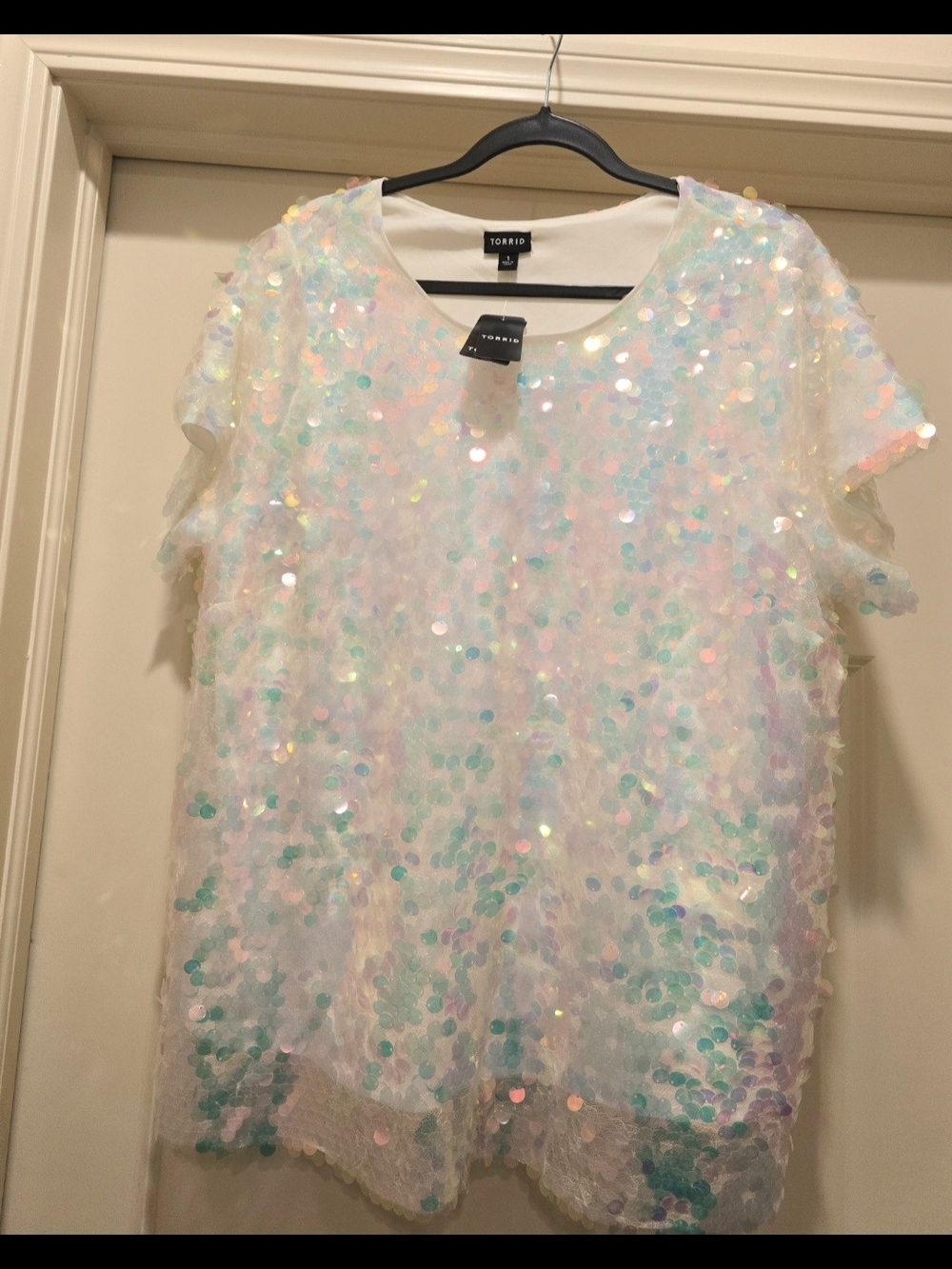torrid White Iridescent Sequin Short Sleeve Tee